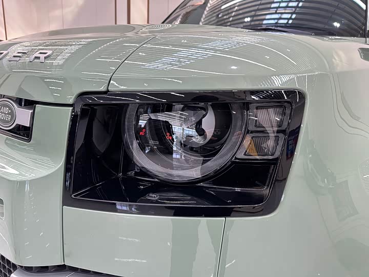 Фото 6 - Land Rover Defender