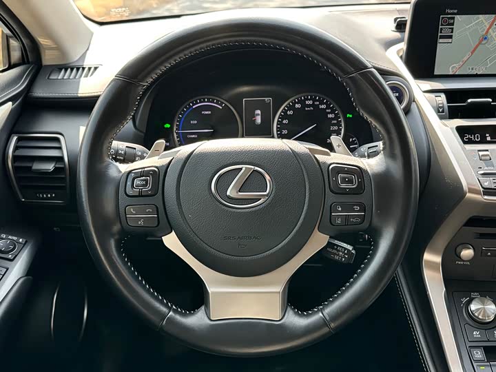 Фото 9 - Lexus NX