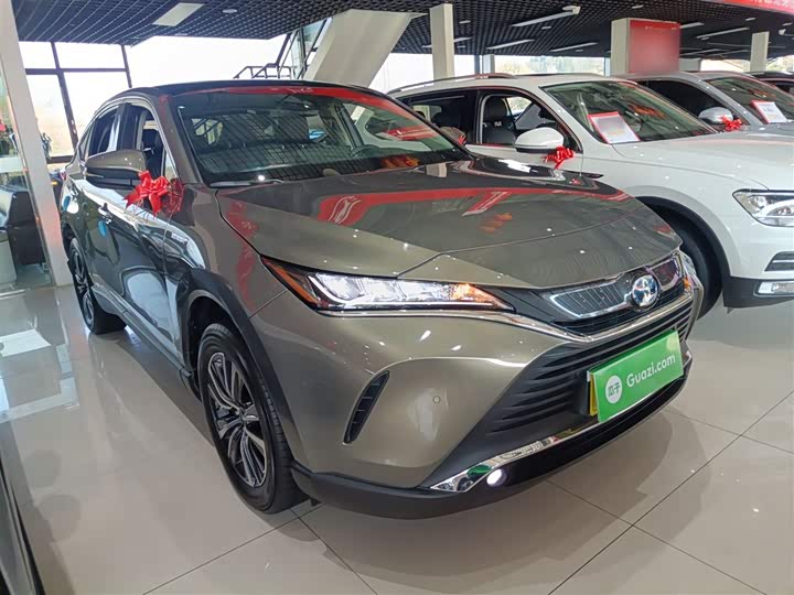 Фото 4 - Toyota Harrier