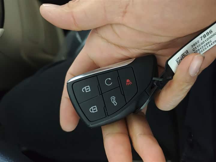 Фото 9 - Buick GL8 Hybrid