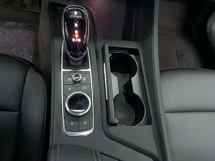 Фото 9 - Cadillac CT5