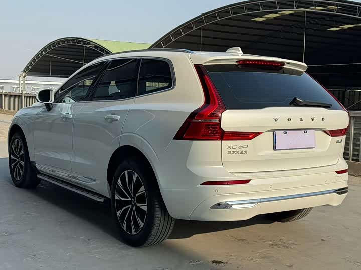Фото 4 - Volvo XC60