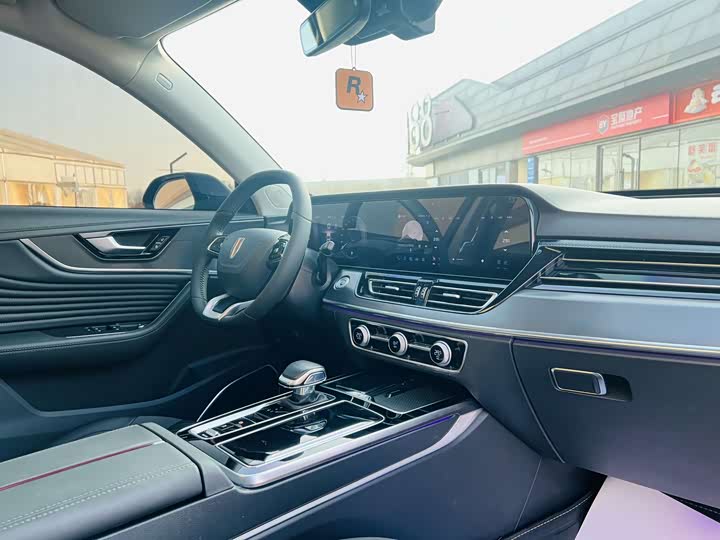 Фото 7 - Hongqi HS5