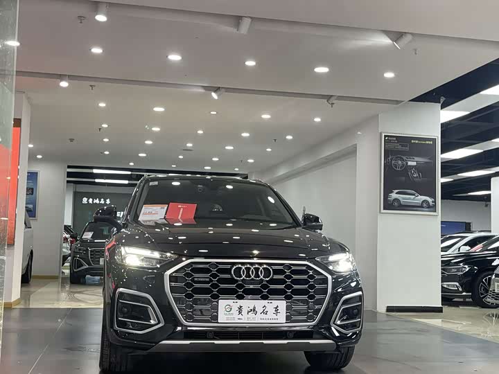 Фото 3 - Audi Q5L