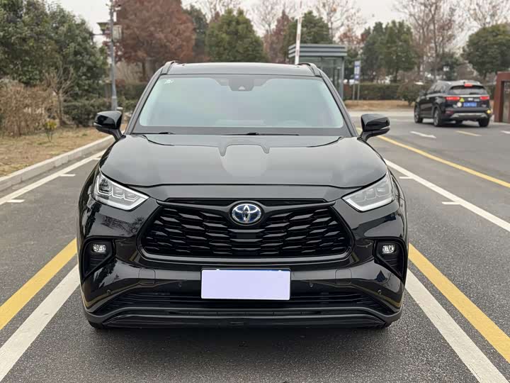 Фото 3 - Toyota Highlander