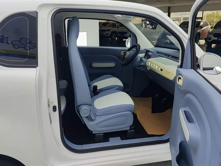 Фото 8 - Bestune Pony