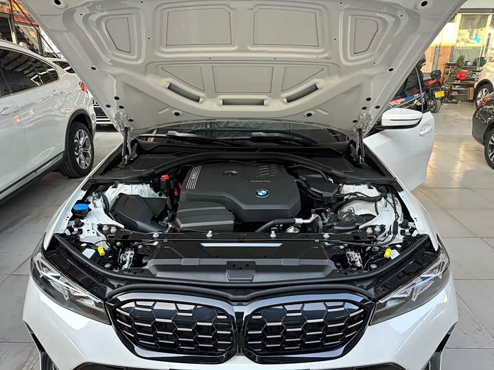 Фото 4 - BMW 3 Series