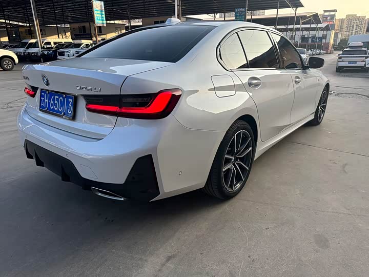 Фото 9 - BMW 3 Series