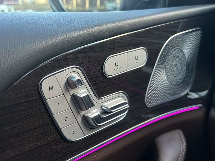 Фото 2 - Mercedes-Benz GLE-Class