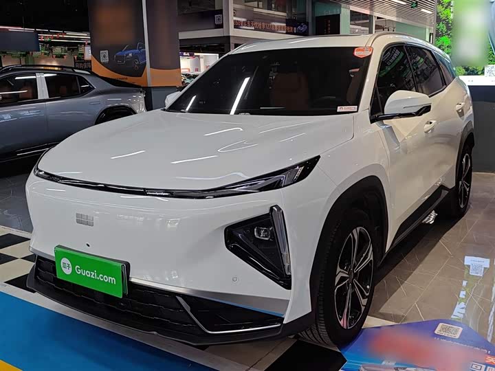 Фото 2 - Geely Galaxy L7