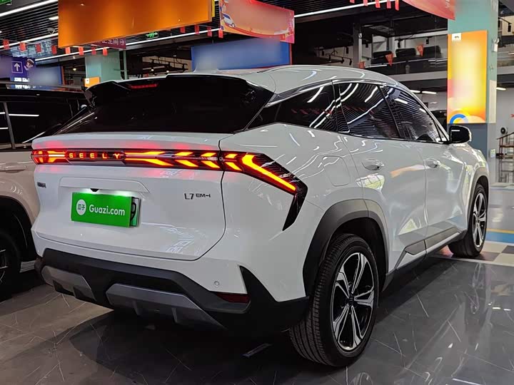 Фото 7 - Geely Galaxy L7