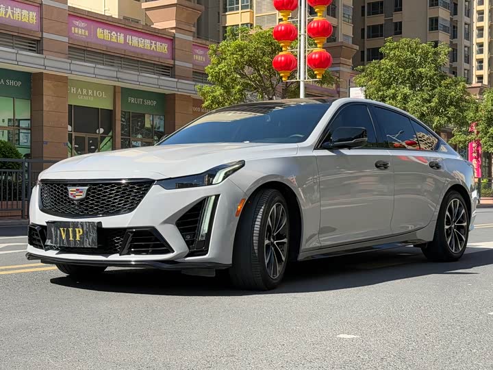 Фото 1 - Cadillac CT5