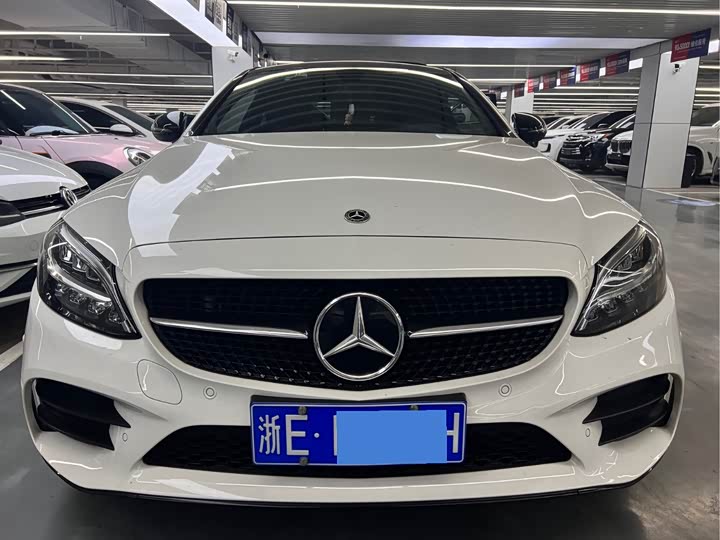 Фото 3 - Mercedes-Benz C-Class