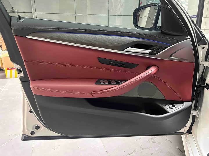 Фото 4 - BMW 5 Series