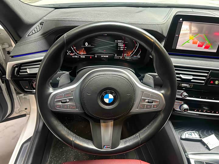 Фото 8 - BMW 5 Series