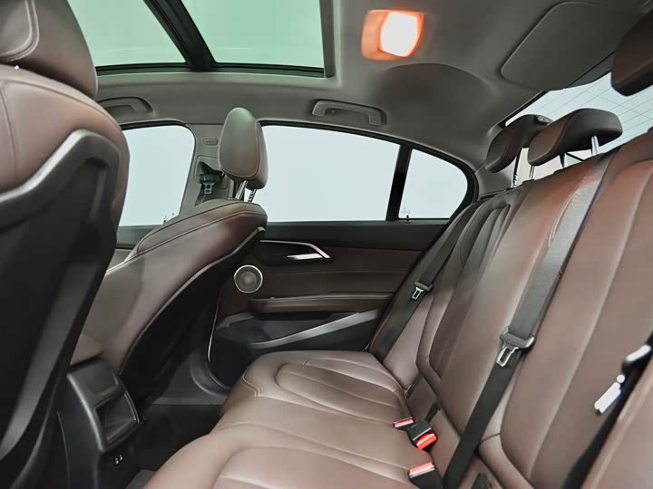 Фото 6 - BMW 1 Series