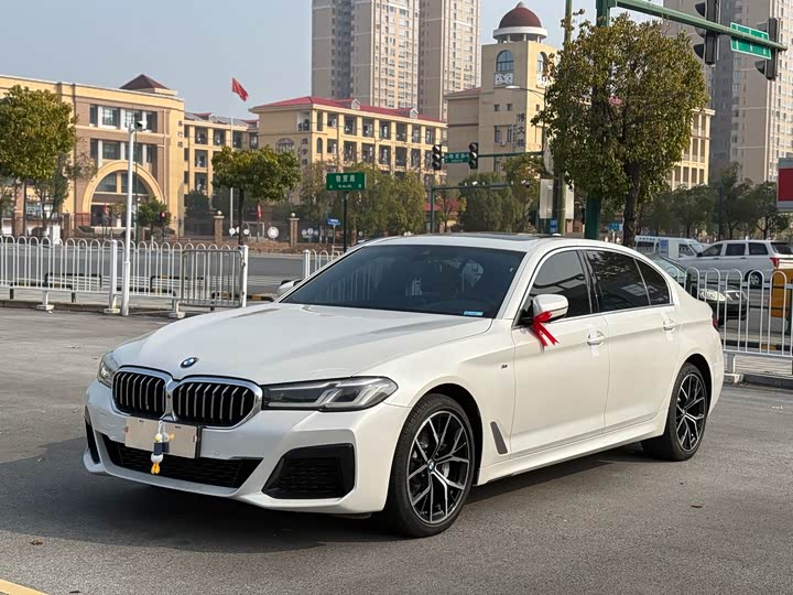 Фото 1 - BMW 5 Series