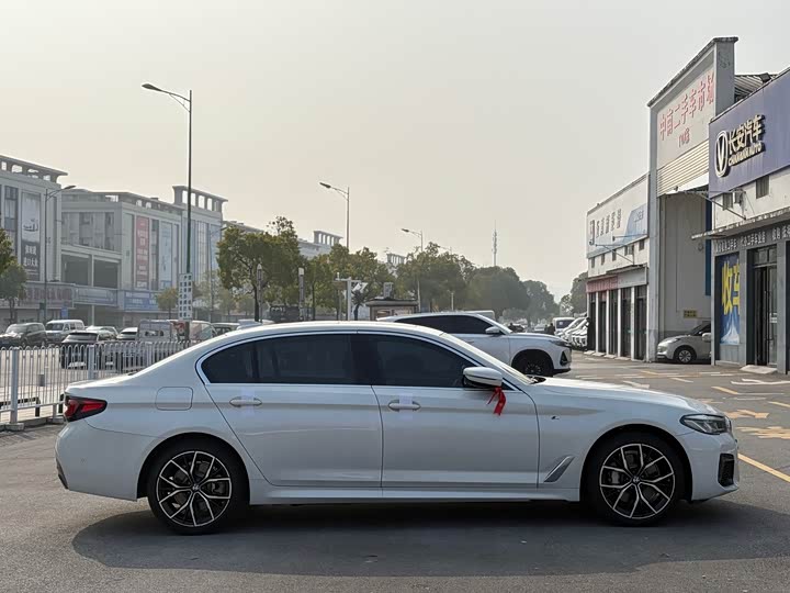 Фото 4 - BMW 5 Series