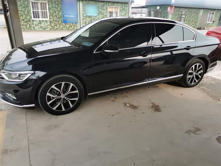 Фото 5 - Volkswagen Magotan