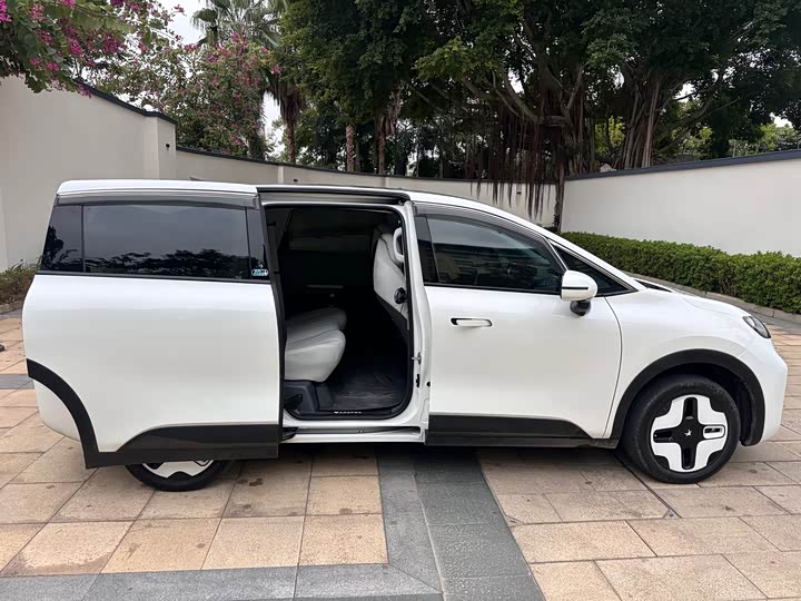 Фото 5 - BAIC Arcfox Kaola S