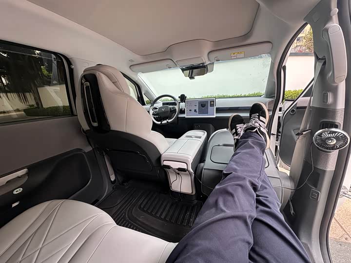 Фото 6 - BAIC Arcfox Kaola S