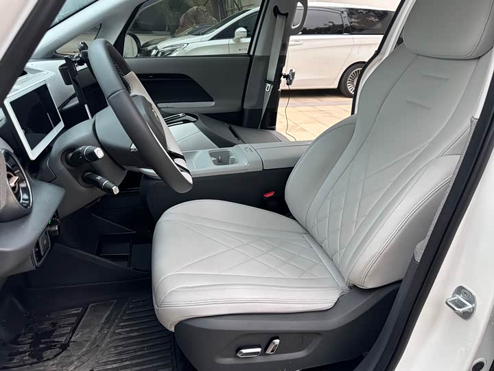 Фото 8 - BAIC Arcfox Kaola S