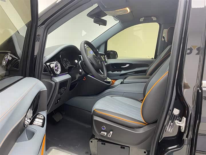 Фото 9 - Mercedes-Benz Vito