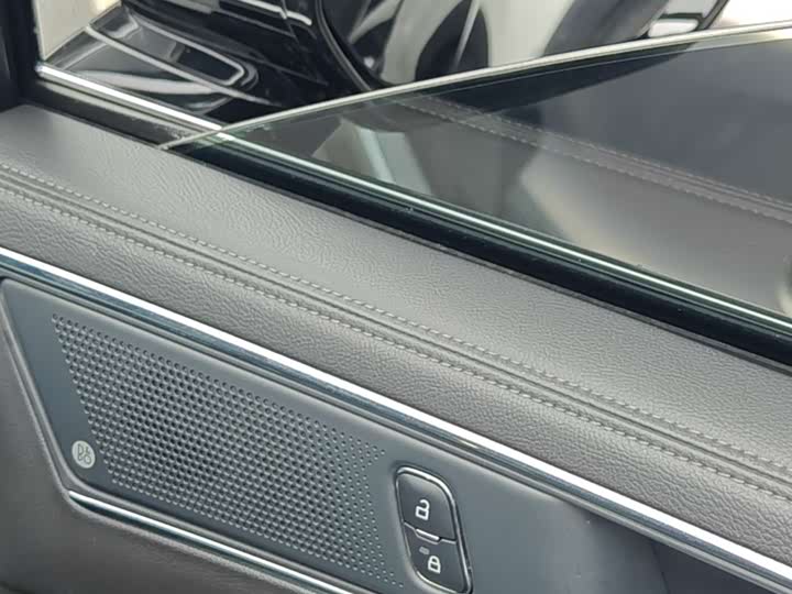 Фото 8 - Ford Taurus