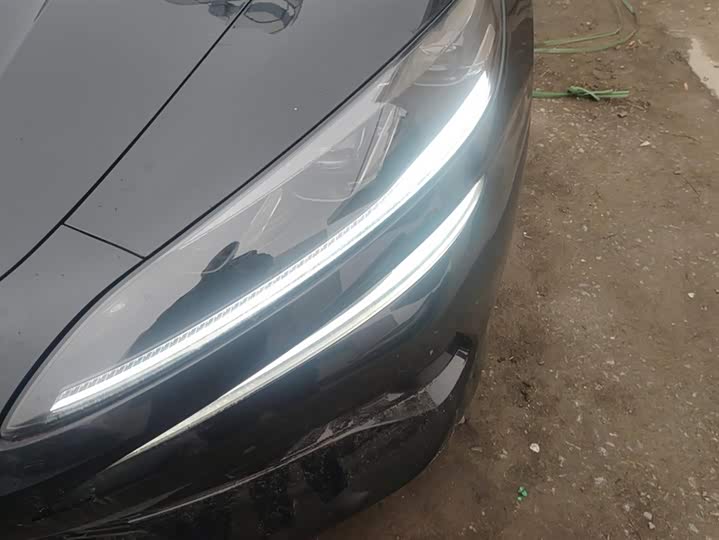 Фото 5 - Denza Z9