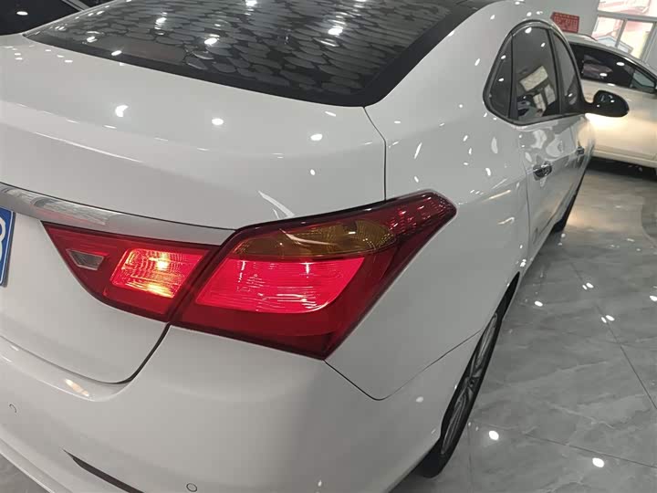 Фото 8 - Hyundai Mistra