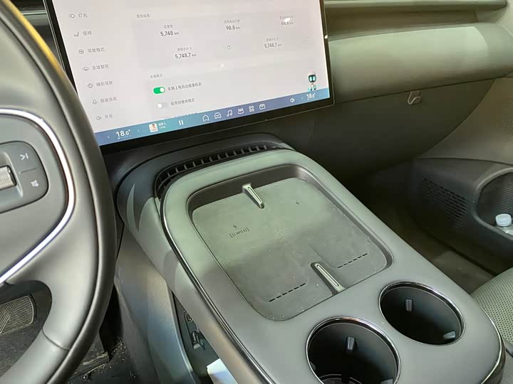 Фото 9 - XPeng G7