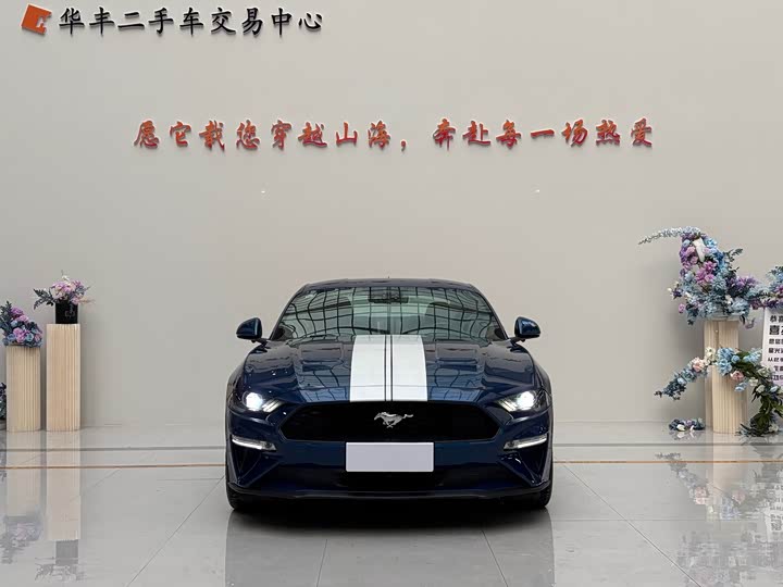 Фото 2 - Ford Mustang