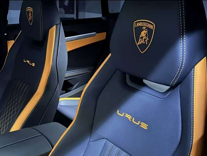 Фото 5 - Lamborghini Urus