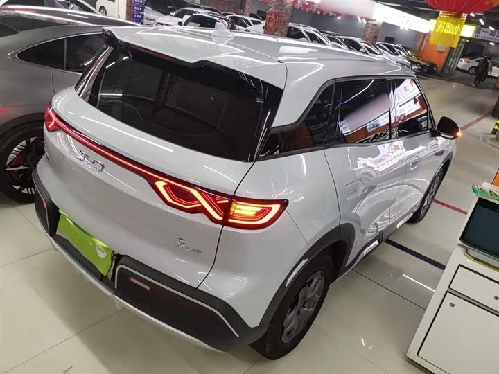 Фото 7 - BYD Yuan Up