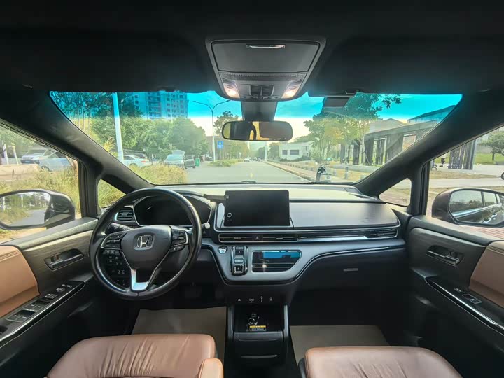 Фото 3 - Honda Odyssey