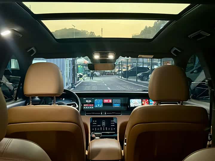 Фото 5 - LiXiang One