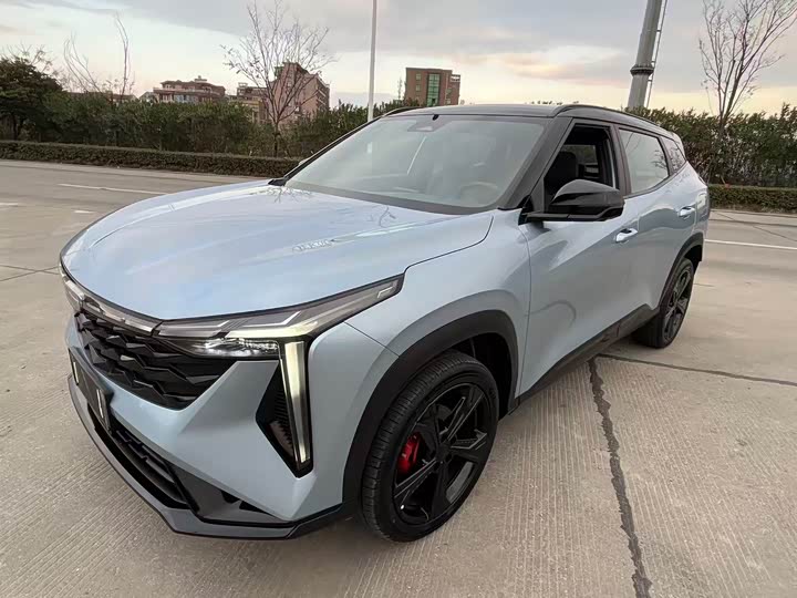 Фото 1 - Geely Atlas