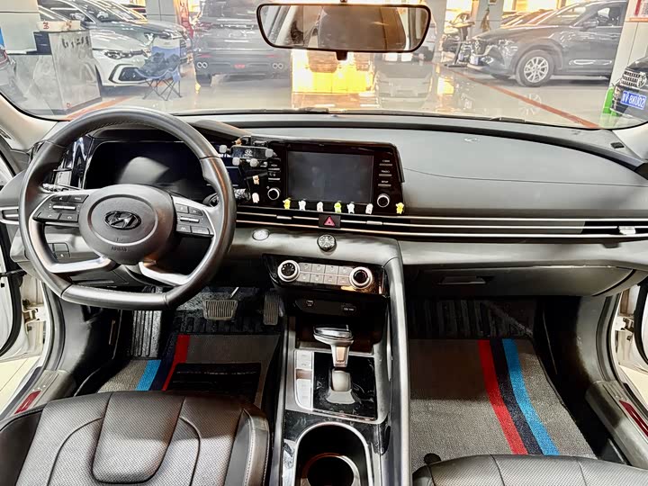 Фото 4 - Hyundai Elantra N line