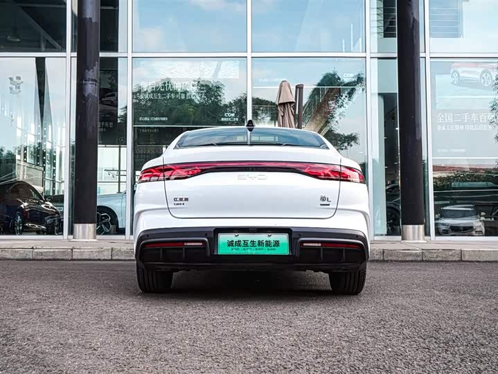 Фото 7 - BYD Qin L