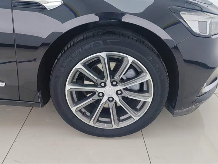 Фото 6 - Buick LaCrosse