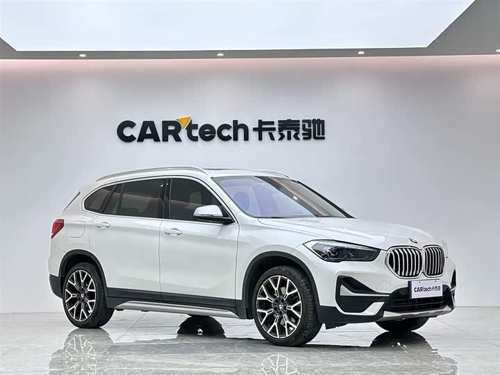 Фото 6 - BMW X1