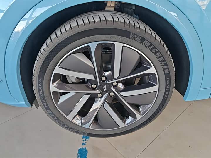 Фото 6 - LiXiang L7