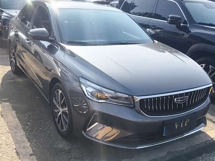 Фото 3 - Geely Emgrand