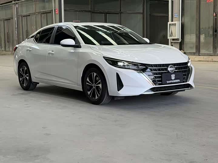 Фото 3 - Nissan Sylphy