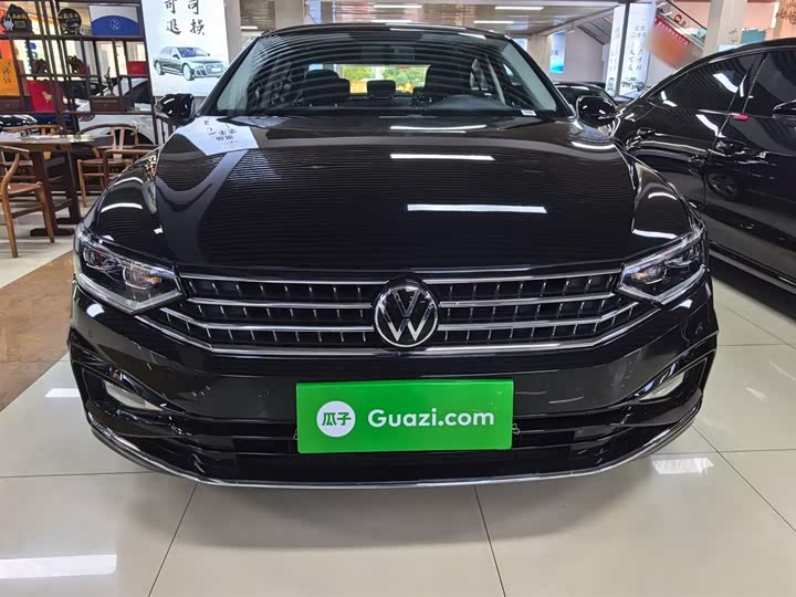 Фото 3 - Volkswagen Magotan