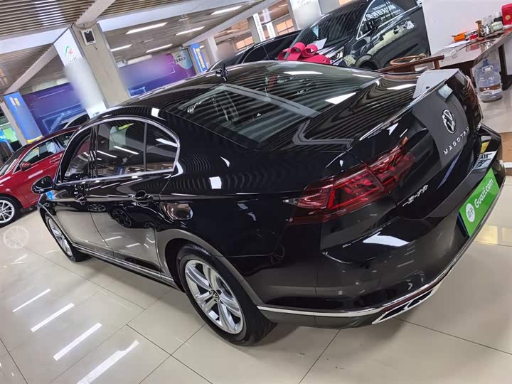 Фото 5 - Volkswagen Magotan