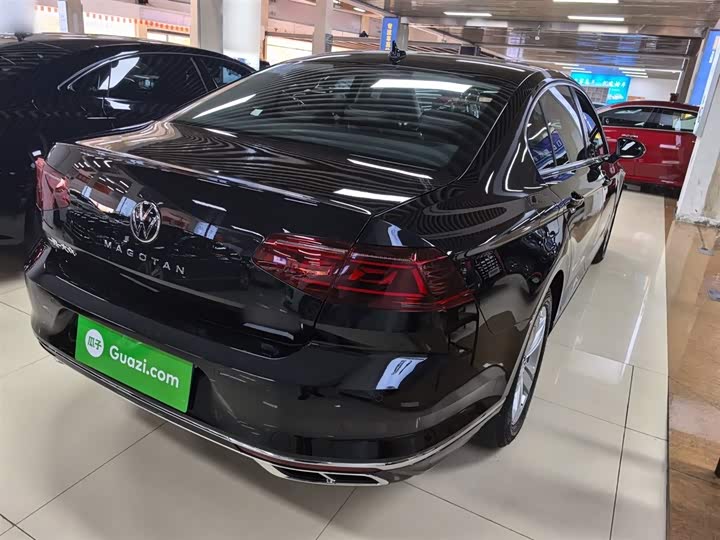 Фото 7 - Volkswagen Magotan