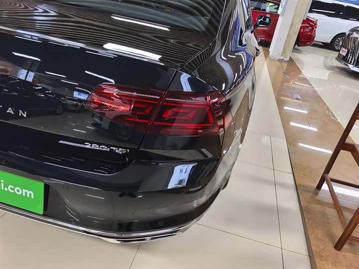 Фото 8 - Volkswagen Magotan