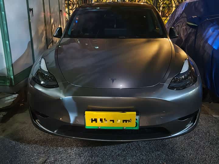 Фото 2 - Tesla Model Y