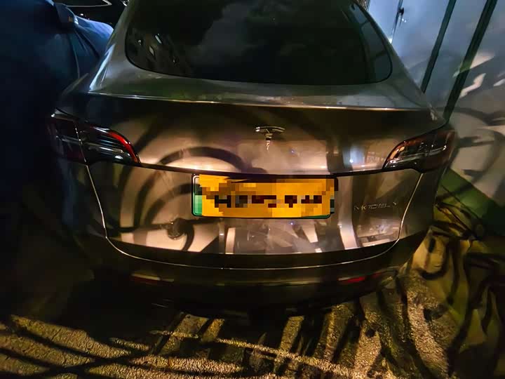 Фото 6 - Tesla Model Y